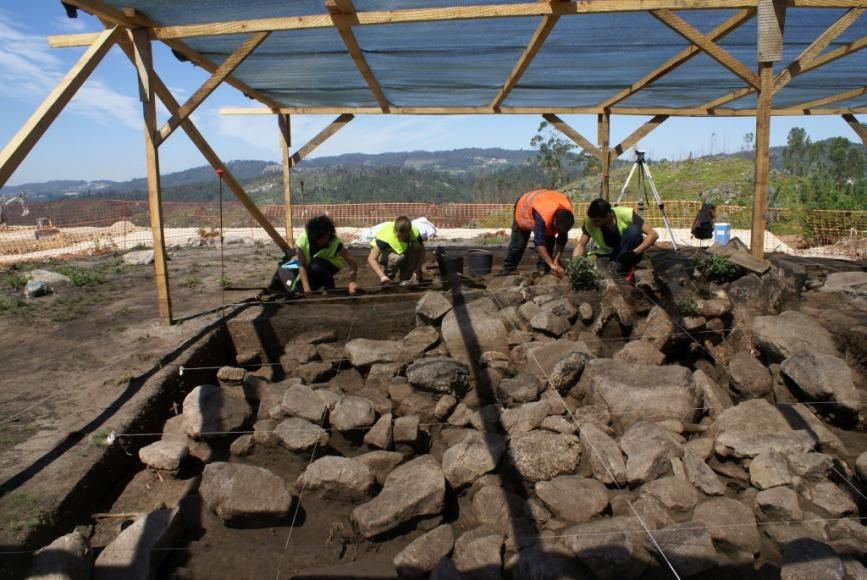 Obra da REN em Fafe revela um dos monumentos funer&aacute;rios mais antigos do Norte